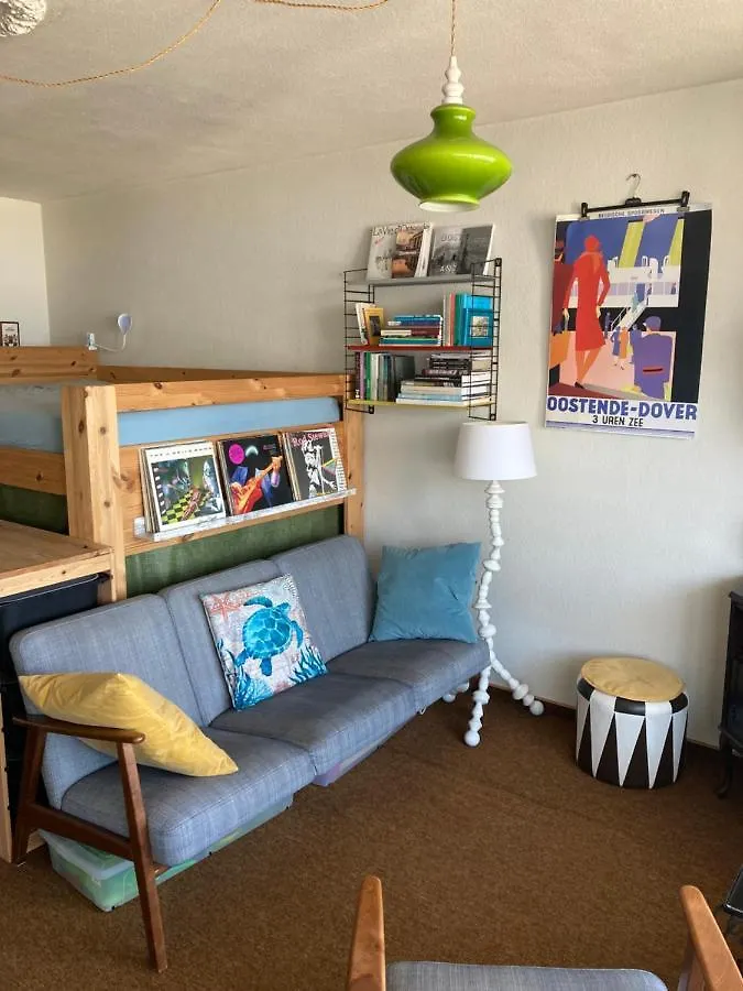 Tiny Apt W/ Balcony And Seaview, Even Out Of Your Bed ! Ostende Appartement